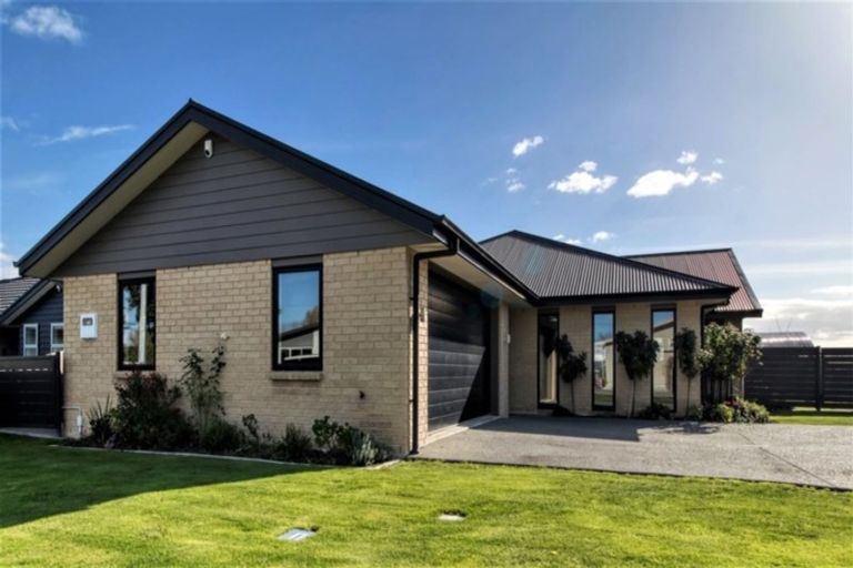 Photo of property in 13 Waitaha Place, Clive, 4102