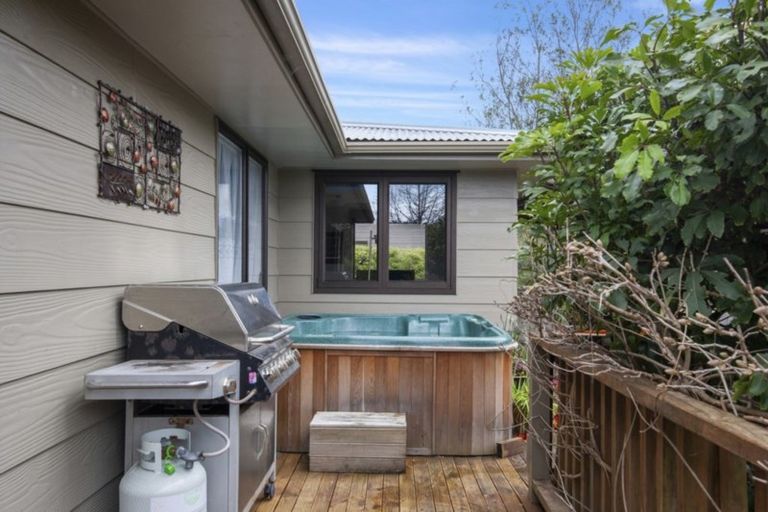 Photo of property in 35 Taringa Avenue, Kuratau, Turangi, 3381