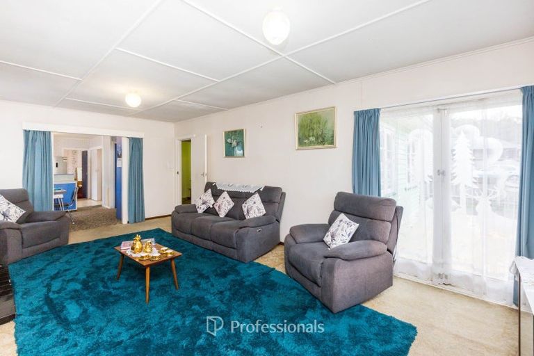 Photo of property in 21 Hay Street, Wainuiomata, Lower Hutt, 5014