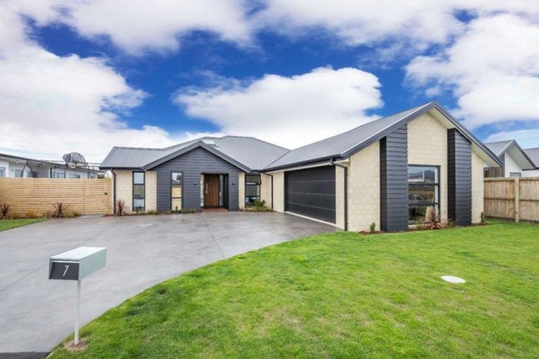 Photo of property in 7 Asheridge Place, Wigram, Christchurch, 8025