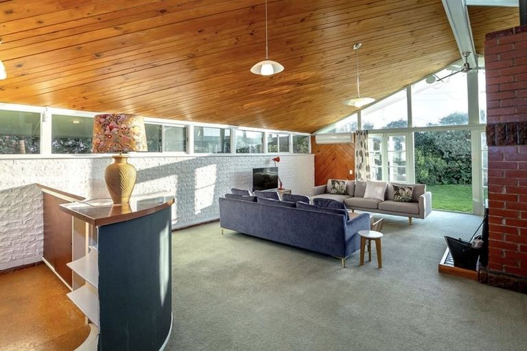 Photo of property in 63 Strasbourge Street, Martinborough, 5711