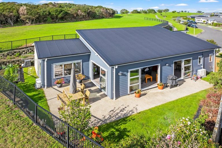 Photo of property in 85 Cape Cod Drive, Gulf Harbour, Whangaparaoa, 0930