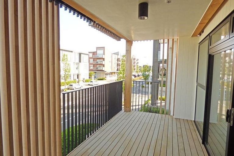 Photo of property in 8/169 Hobsonville Point Road, Hobsonville, Auckland, 0616