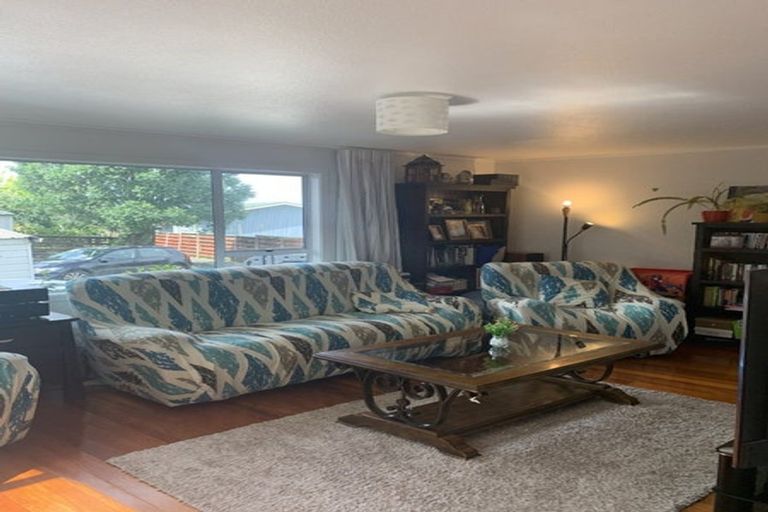 Photo of property in 84 Ravenwood Drive, Forrest Hill, Auckland, 0620