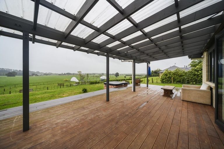 Photo of property in 80 Tokomaru East Road, Tokomaru, Palmerston North, 4474