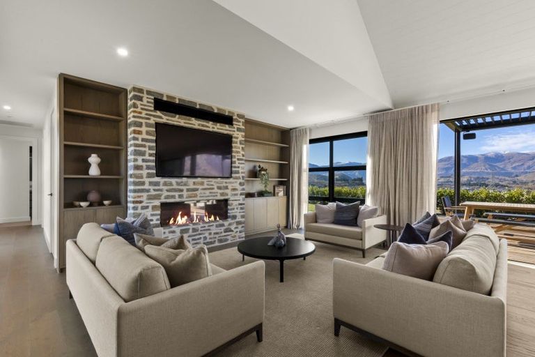 Photo of property in Kawarau Heights, 15 Kawarau Heights Boulevard, Lake Hayes, Queenstown, 9304