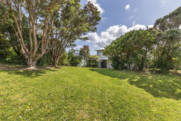 Photo of property in 37 Pikarere Street, Titahi Bay, Porirua, 5022