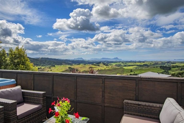 Photo of property in 348 Brooks Road, Waipu, 0582