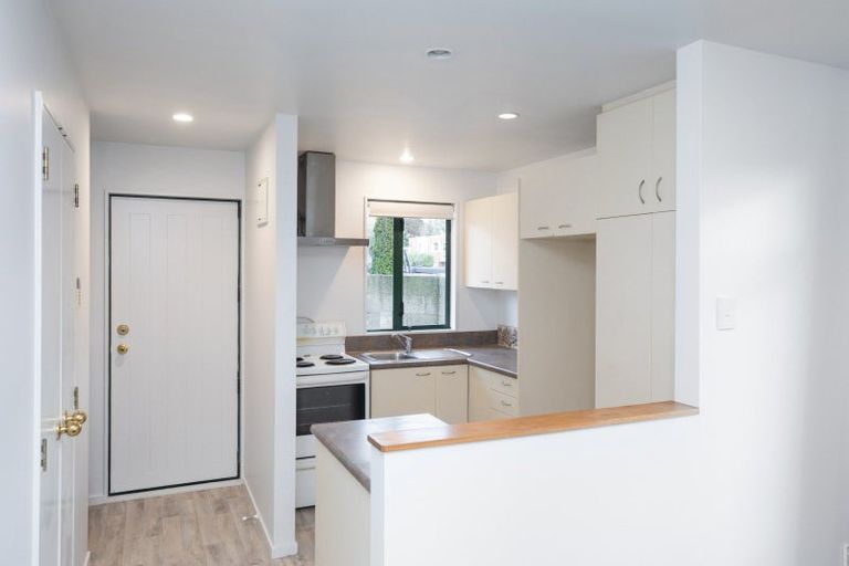 Photo of property in 68 Thackeray Place, Waltham, Christchurch, 8023