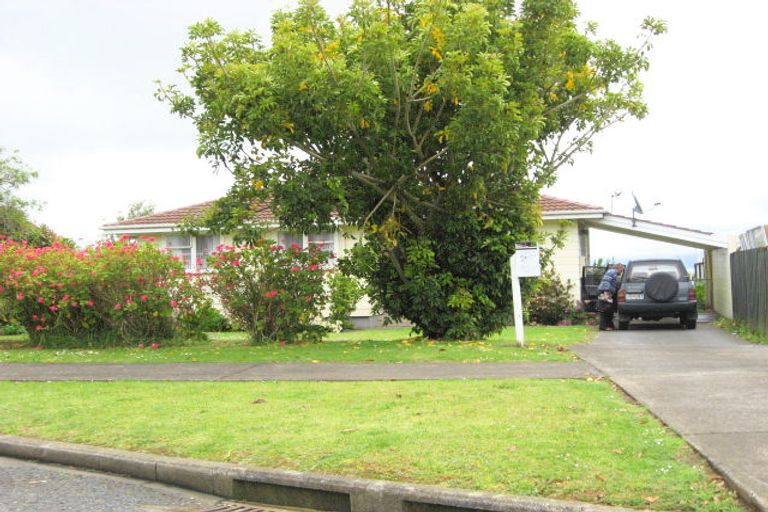 Photo of property in 33 Matapouri Road, Mangere Bridge, Auckland, 2022
