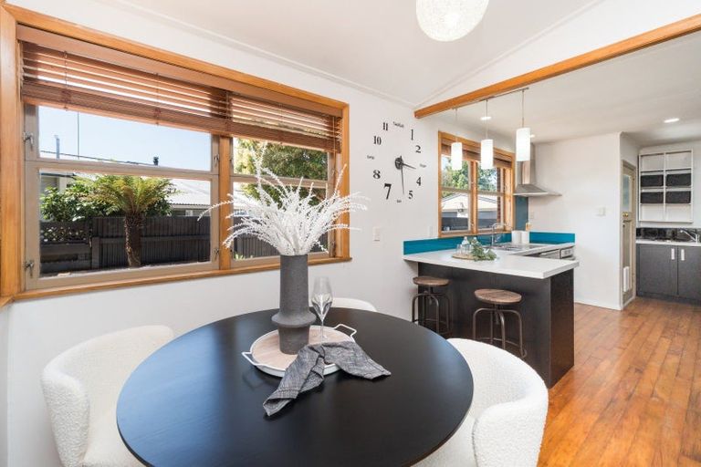 Photo of property in 5 Buick Crescent, Awapuni, Palmerston North, 4412