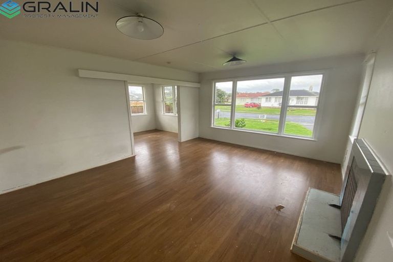 Photo of property in 24 Caravelle Close, Mangere, Auckland, 2022