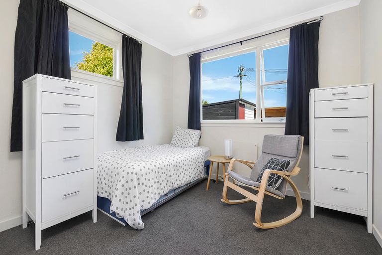 Photo of property in 1/103 Prestons Road, Redwood, Christchurch, 8051