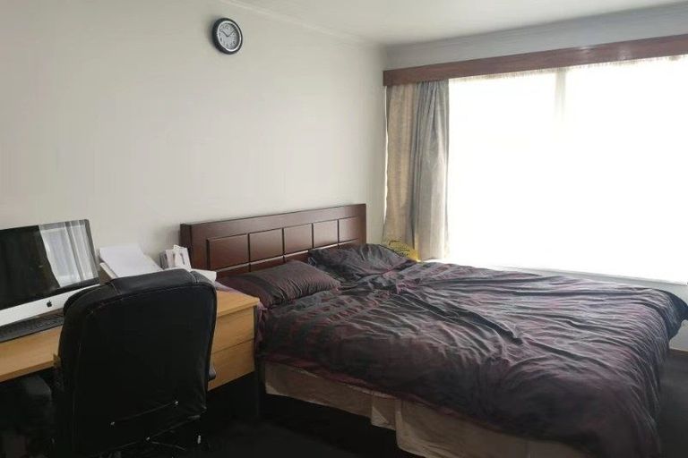 Photo of property in 33 Coronation Road, Hillcrest, Auckland, 0627