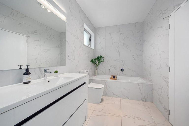 Photo of property in 3 Tararua Street, Massey, Auckland, 0614