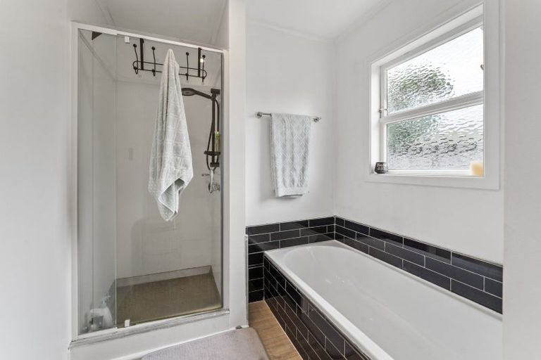 Photo of property in 3 Dennis Grove, Paraparaumu Beach, Paraparaumu, 5032