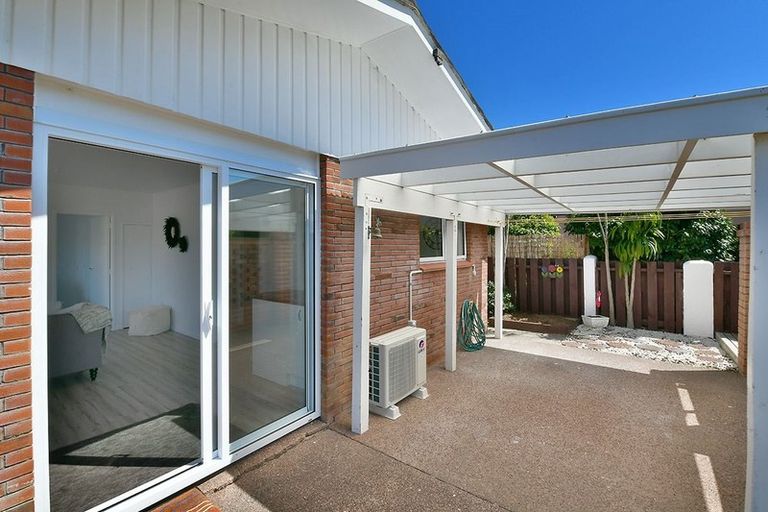 Photo of property in 1/70 Florence Avenue, Orewa, 0931