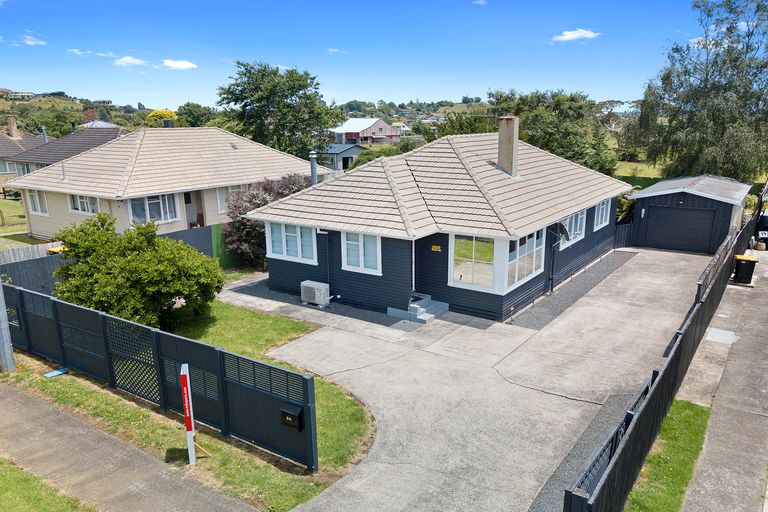 Photo of property in 96 Thames Road, Paeroa, 3600