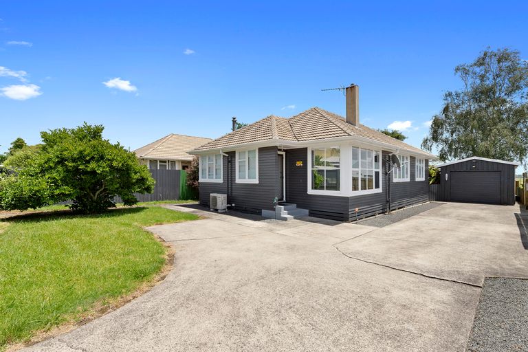 Photo of property in 96 Thames Road, Paeroa, 3600