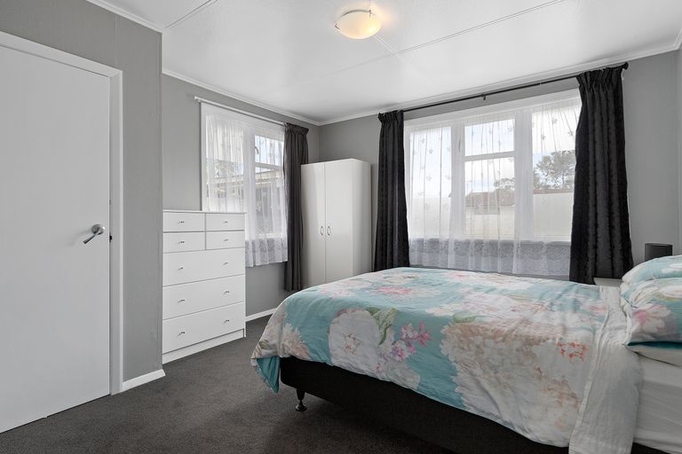 Photo of property in 96 Thames Road, Paeroa, 3600