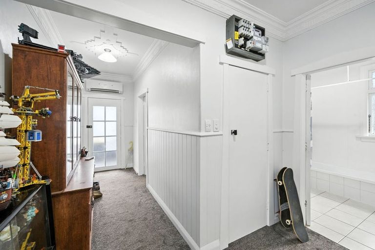 Photo of property in 283 Main South Road, Green Island, Dunedin, 9018