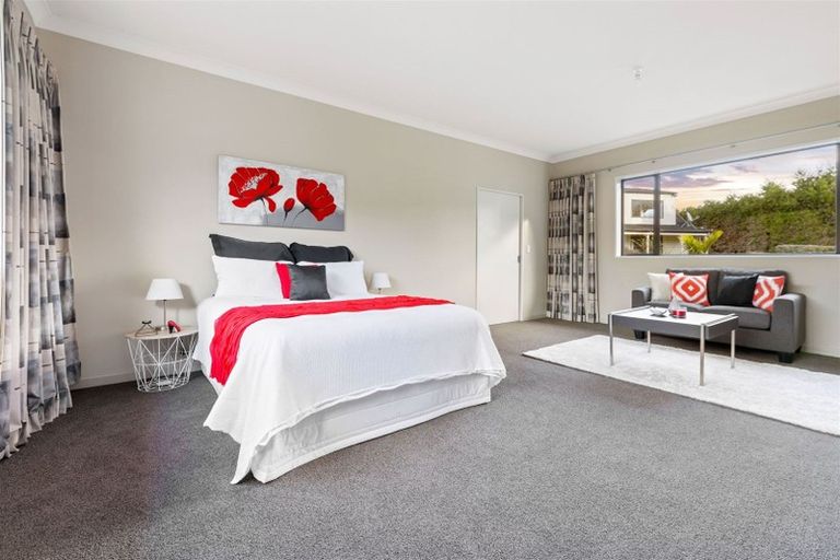 Photo of property in 50 Robert Might Road, Kumeu, 0810