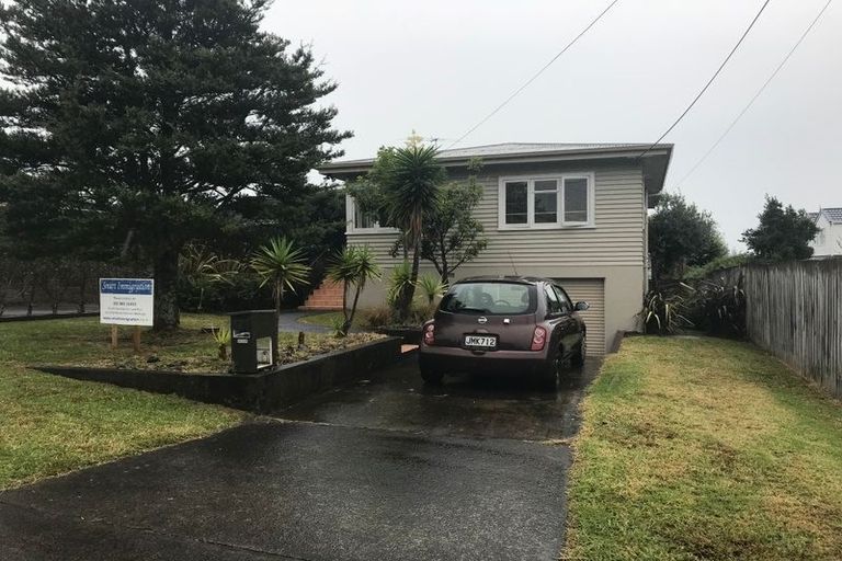 Photo of property in 1/1 Quebec Road, Milford, Auckland, 0620