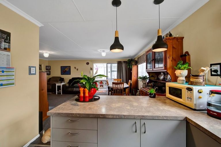 Photo of property in 10b Ropiha Street, Fitzroy, New Plymouth, 4312