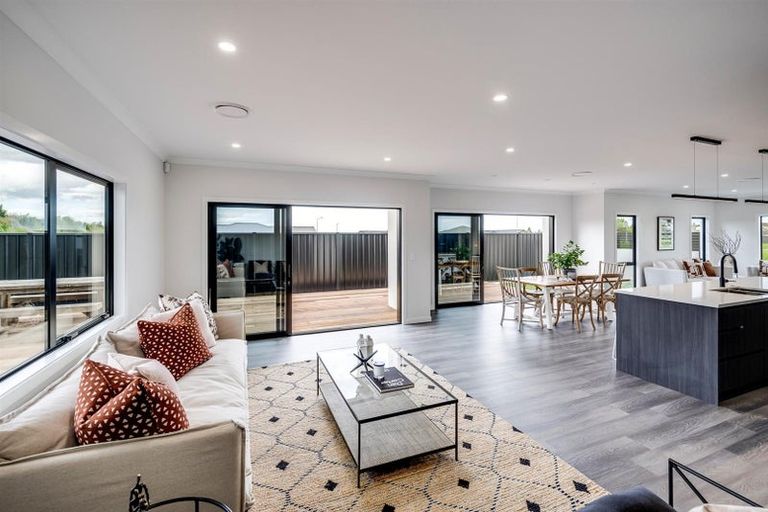 Photo of property in 15 Arihi Crescent, Frimley, Hastings, 4120