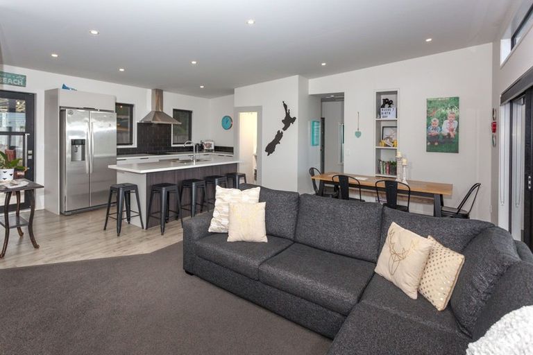 Photo of property in 30 Tairua Palms Place, Tairua, 3508