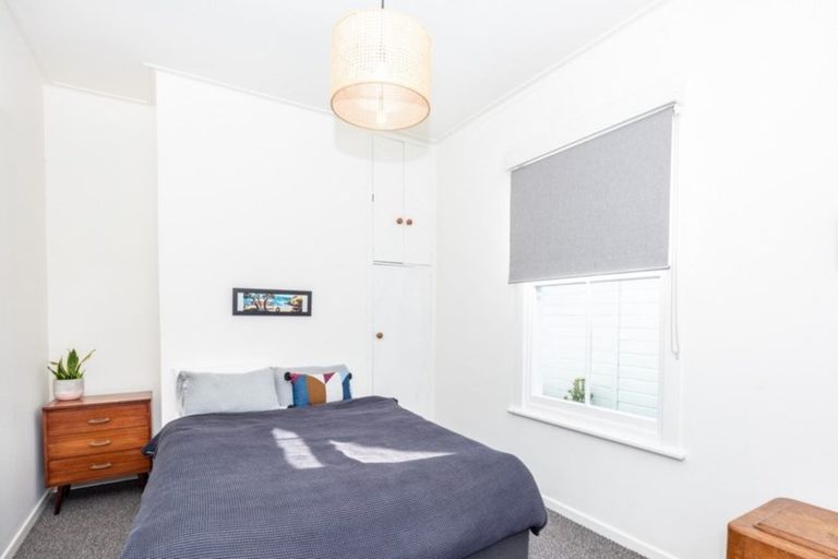 Photo of property in 8 Root Street, Gisborne, 4010