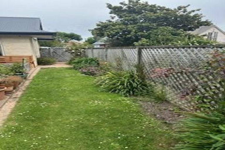 Photo of property in 14 Norwood Street, Beckenham, Christchurch, 8023