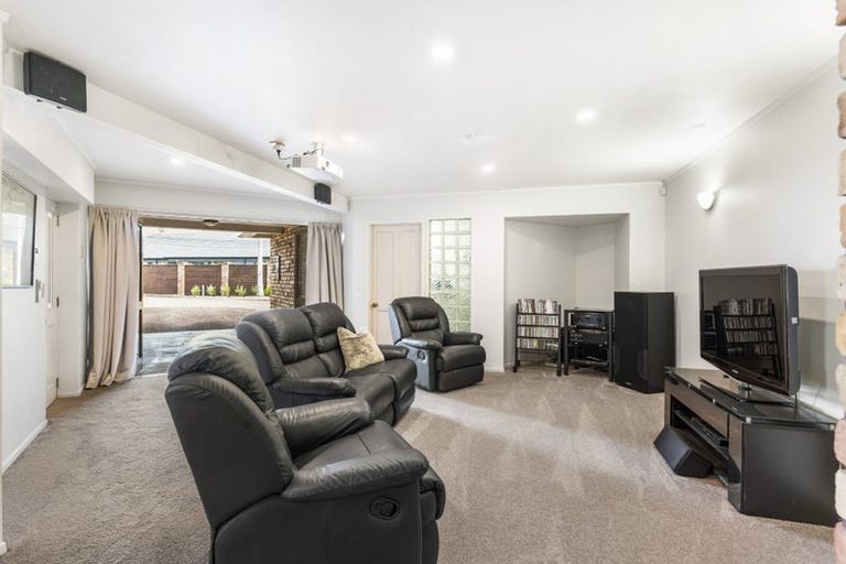 Photo of property in 77a The Parade, Bucklands Beach, Auckland, 2012