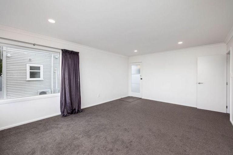 Photo of property in 72 Hawke Street, New Brighton, Christchurch, 8083