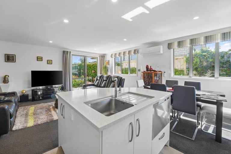 Photo of property in Waterview Estate, 86/4 Greystone Place, Omokoroa, 3114