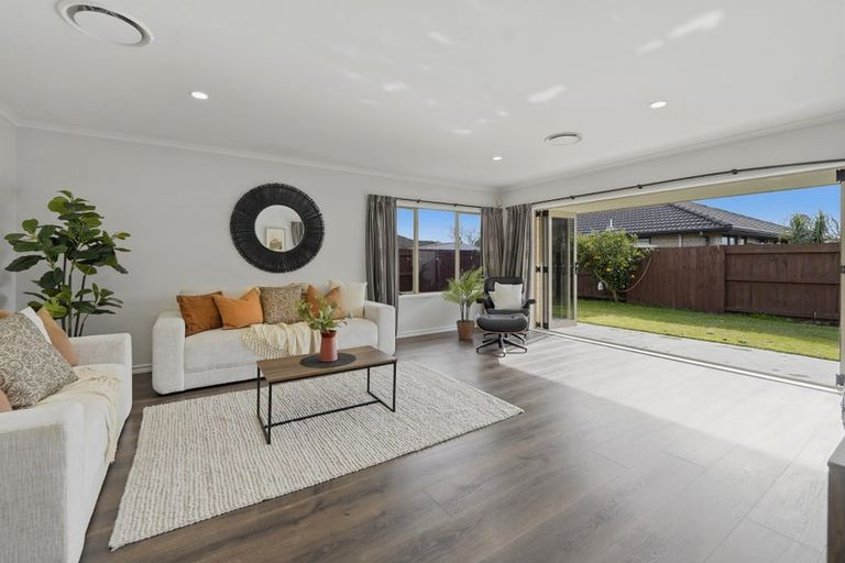Photo of property in 17 Blossom Grove, Papamoa Beach, Papamoa, 3118