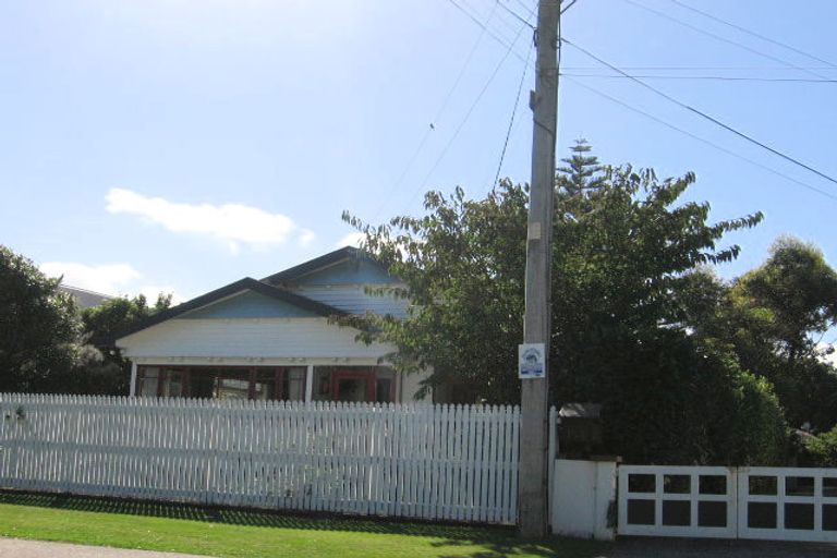 Photo of property in 13 Bracken Street, Petone, Lower Hutt, 5012