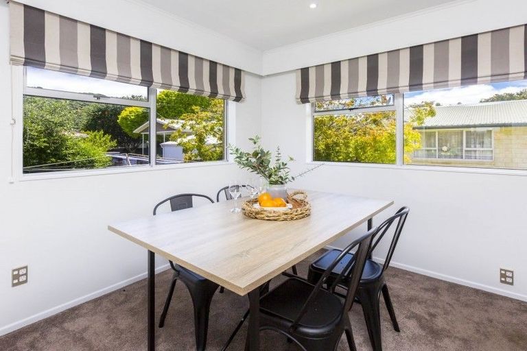 Photo of property in 15 Haylock Grove, Totara Park, Upper Hutt, 5018