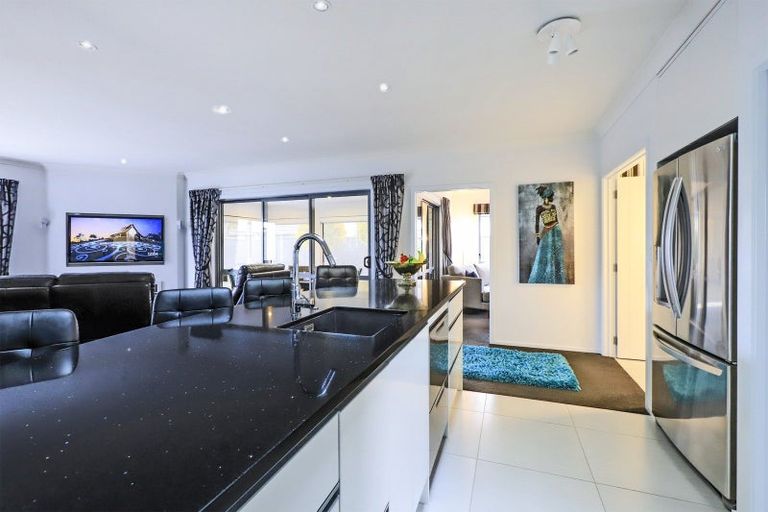 Photo of property in 9 Ohau Place, Poraiti, Napier, 4112