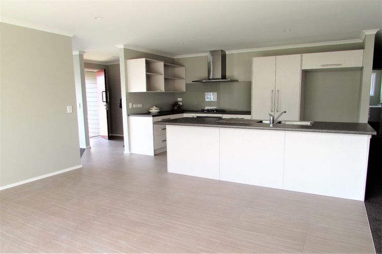 Photo of property in 17 Poulson Grove, Trentham, Upper Hutt, 5018