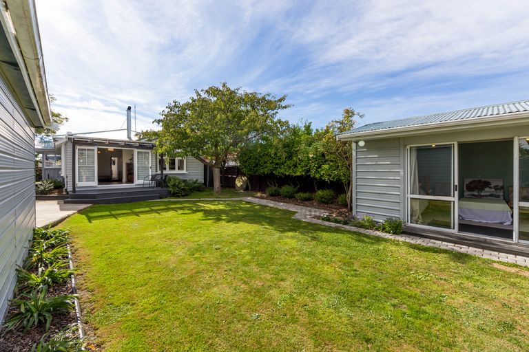 Photo of property in 319 Hendersons Road, Hoon Hay, Christchurch, 8025