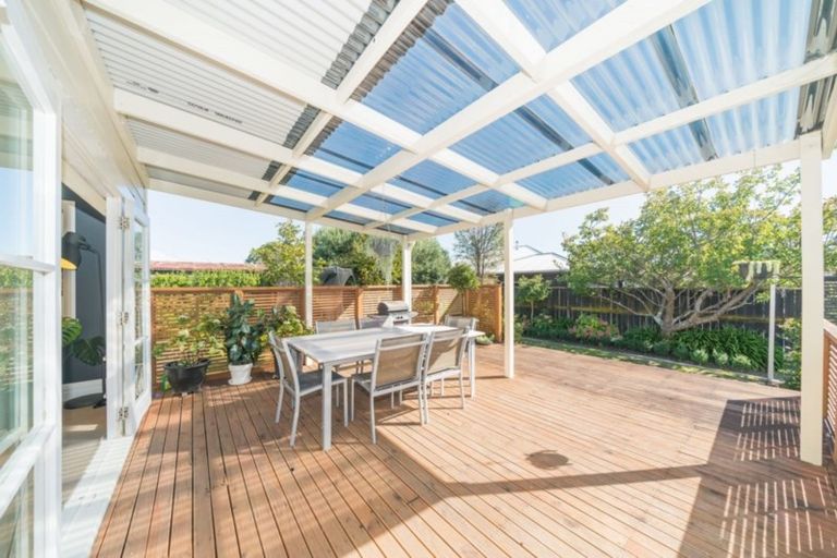 Photo of property in 15 Douglas Street, West End, Palmerston North, 4412