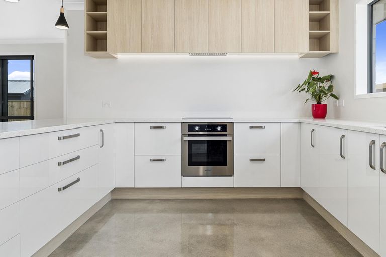 Photo of property in 3 Omapere Lane, Pyes Pa, Tauranga, 3112