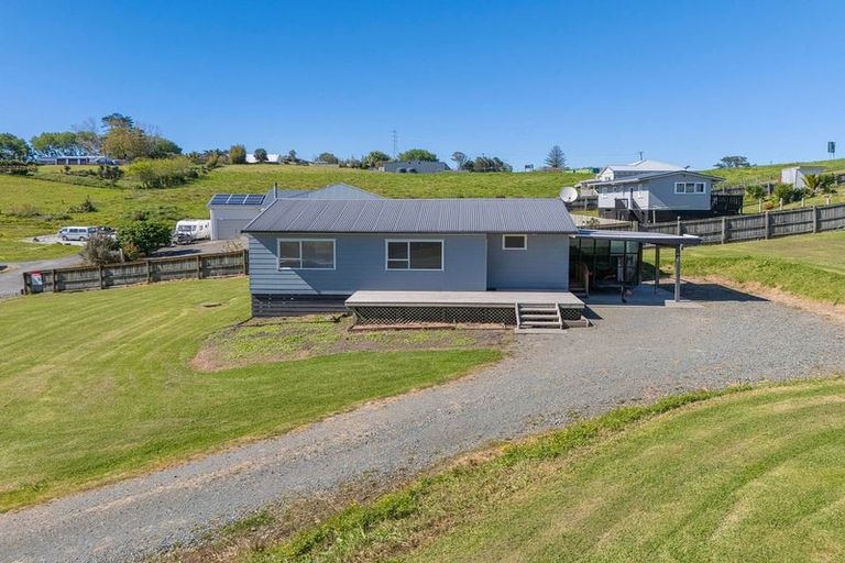 Photo of property in 28 Settlement Road, Kaiwaka, 0573
