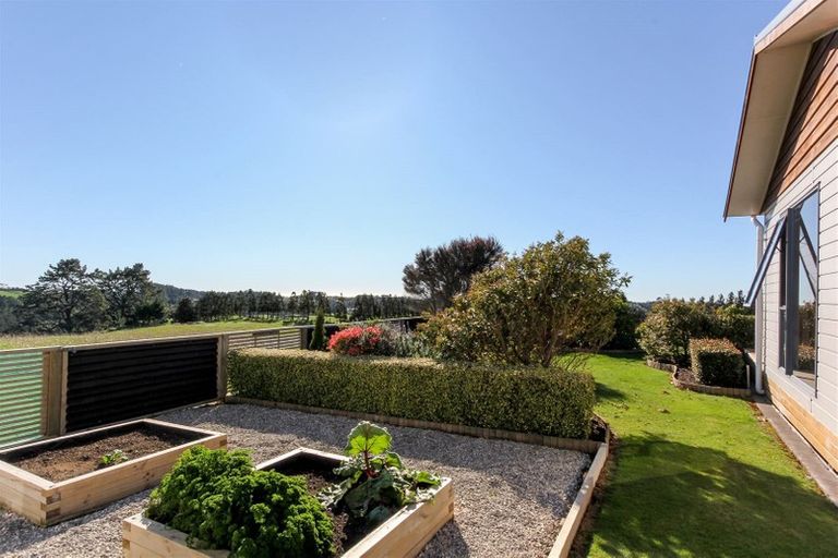 Photo of property in 39 Allan Road, Burgess Park, New Plymouth, 4371