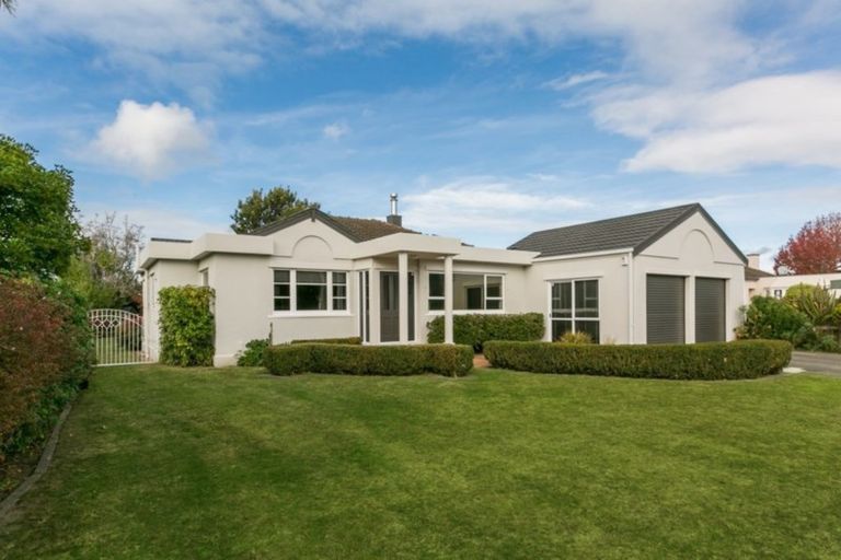 Photo of property in 14 Anderson Road, Taradale, Napier, 4112