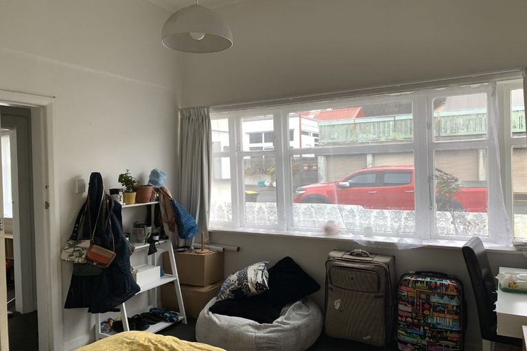 Photo of property in 289 Mansfield Street, Newtown, Wellington, 6021