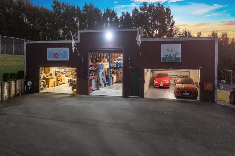 Photo of property in 77 Awanui Rise, Papakura, 2582