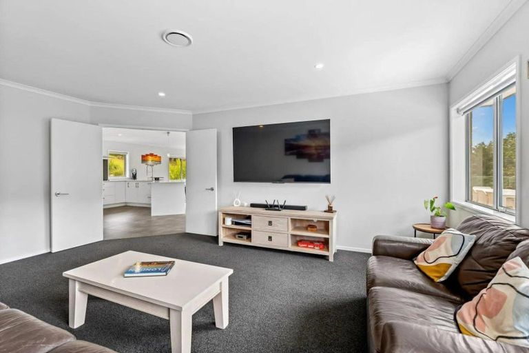 Photo of property in 12 Catherin Servant Close, Maunu, Whangarei, 0110