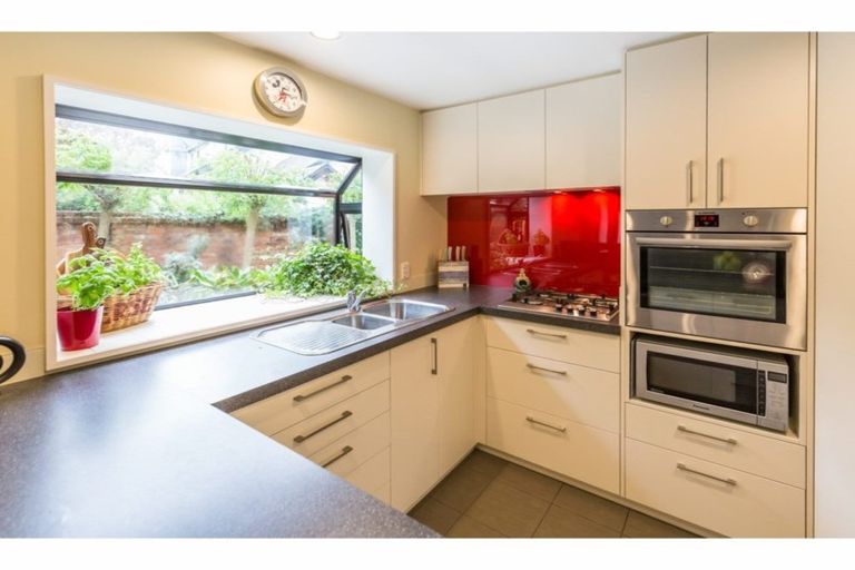 Photo of property in 10 Haineswood Lane, Sockburn, Christchurch, 8042
